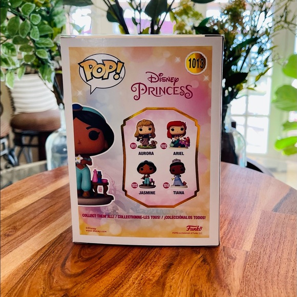 HP FUNKO POP / Ultimate Princess Disney Jasmine #1013 w/ Protector - Picture 8 of 10